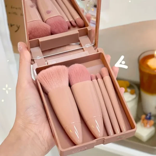 ⁦طقم فرش مكياج صغير مكون من 5 قطع مع مرآة⁩ - الصورة ⁦2⁩