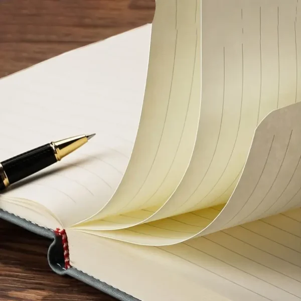 ⁦دفتر ملاحظات جلدي A5 نمط قديم مع غلاف ناعم مخصص وعلامة مرجعية - مثالي لاجتماعات العمل والحياة الجامعية⁩ - الصورة ⁦2⁩